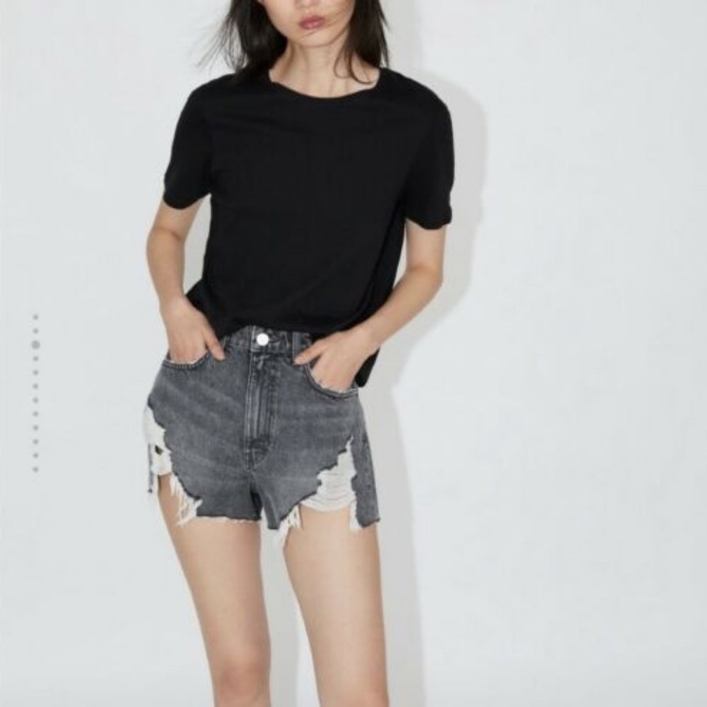 Zara High Waisted Distressed Black Shorts Sz 10
